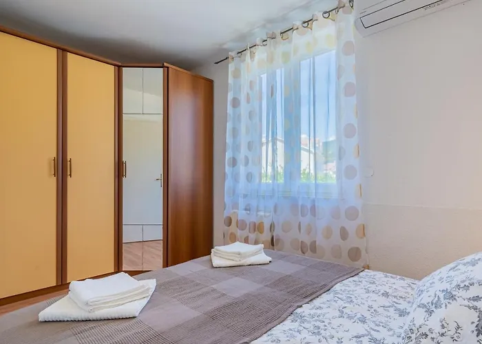 Bruna Apartment Cres